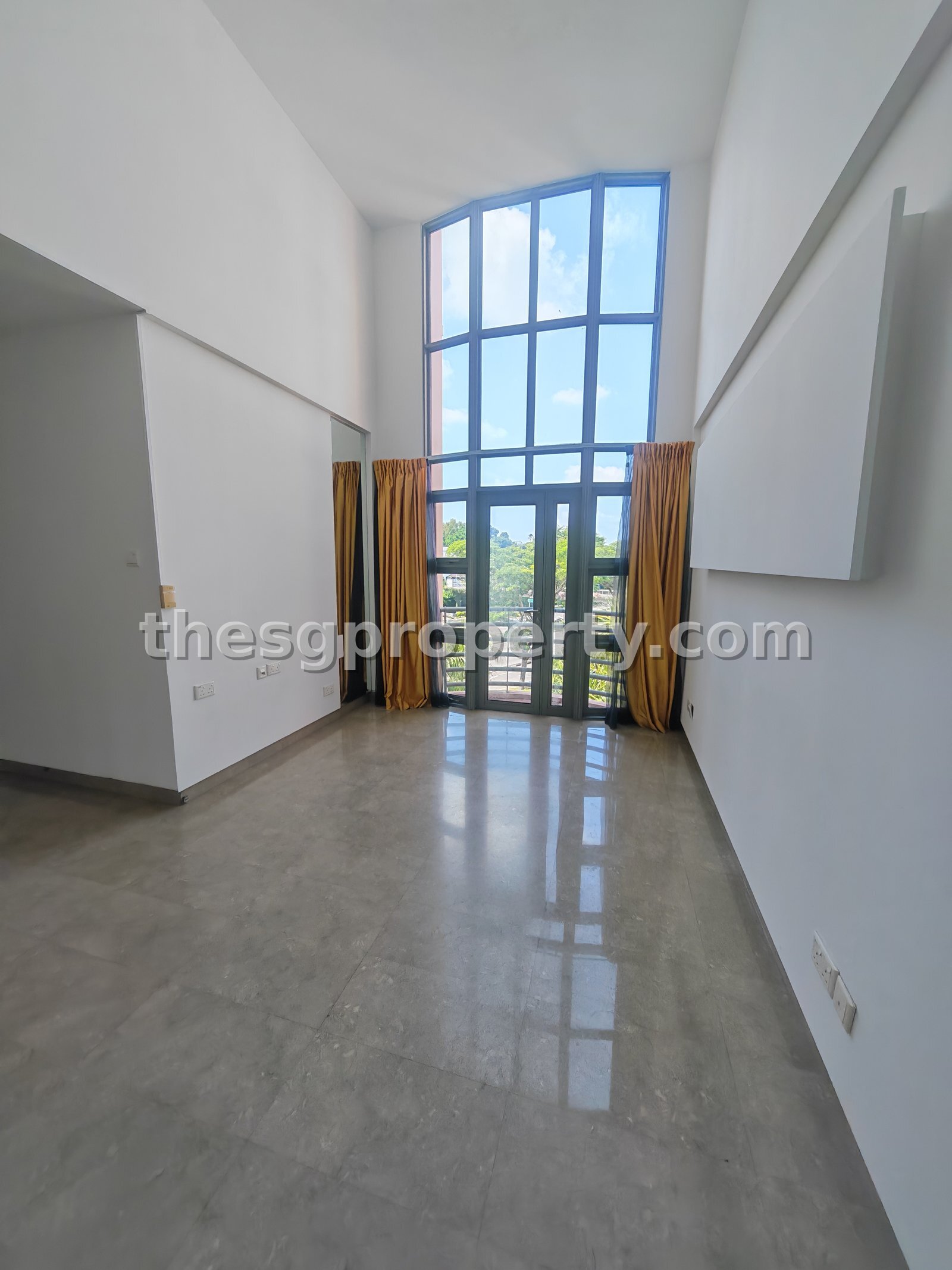 Adam Park Condo — Spacious High-Ceiling Unit photo 2