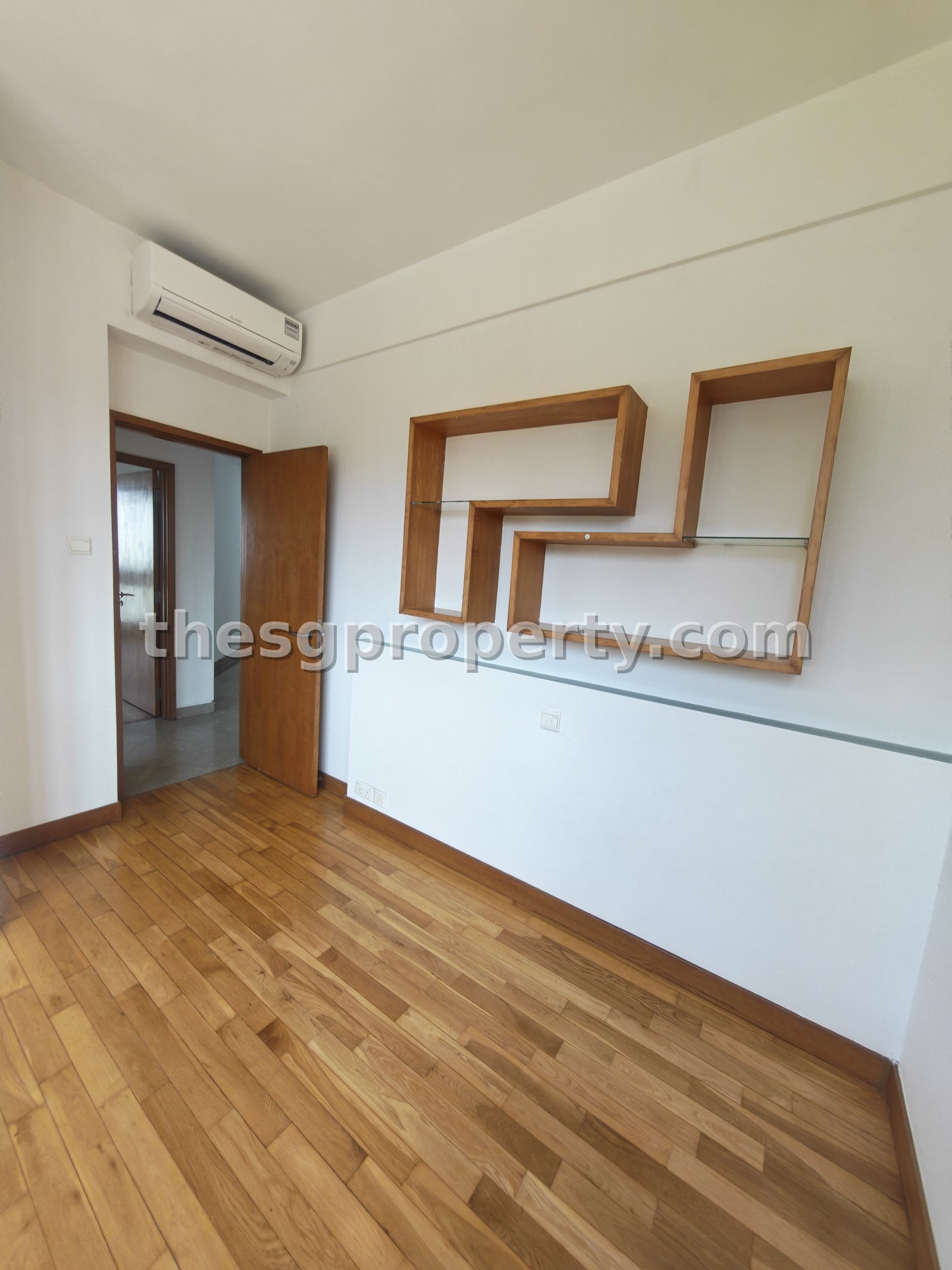 Adam Park Condo — Spacious High-Ceiling Unit photo 7